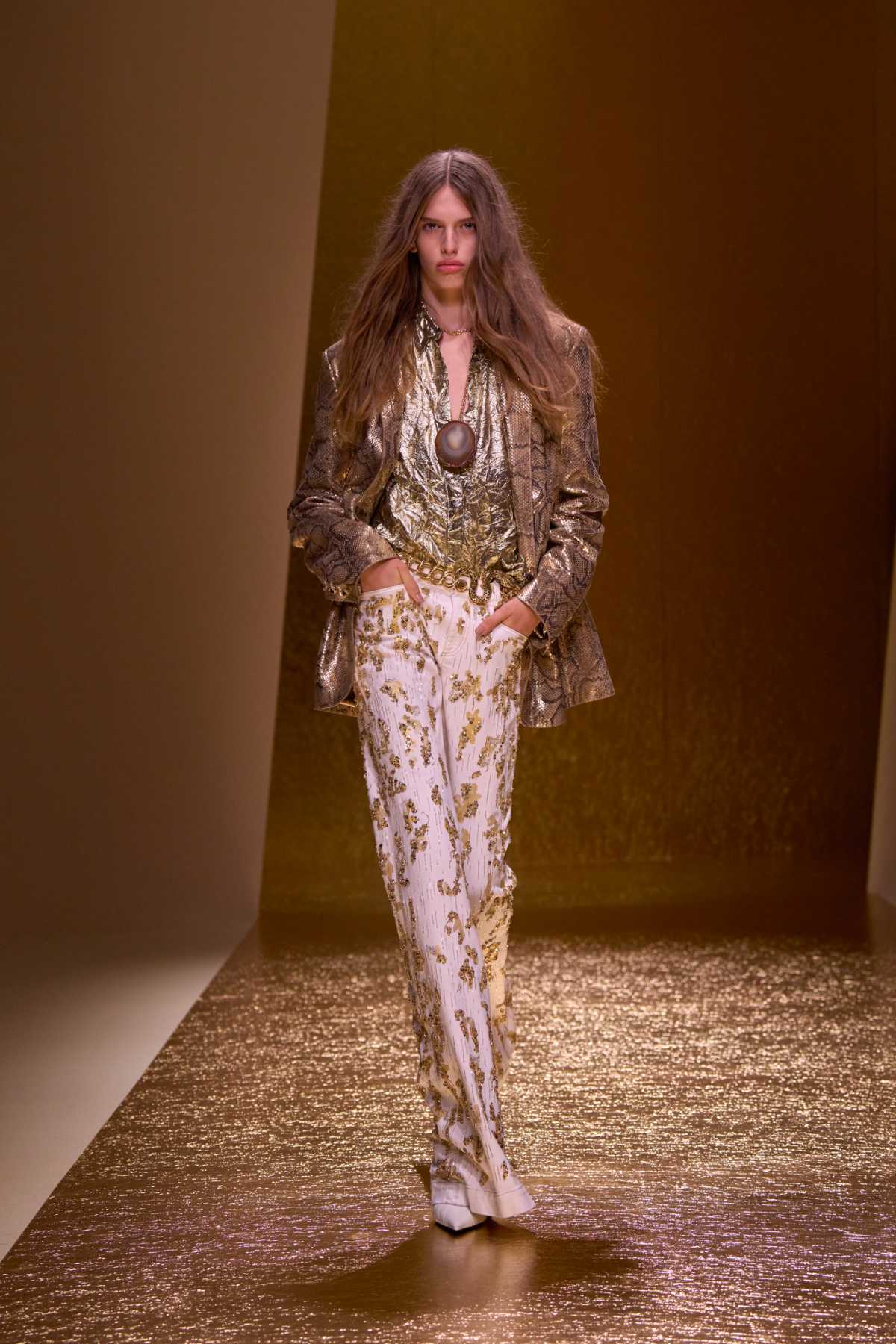 Roberto Cavalli Presents Its New Spring Summer 2026 Collection: Gold Obsession