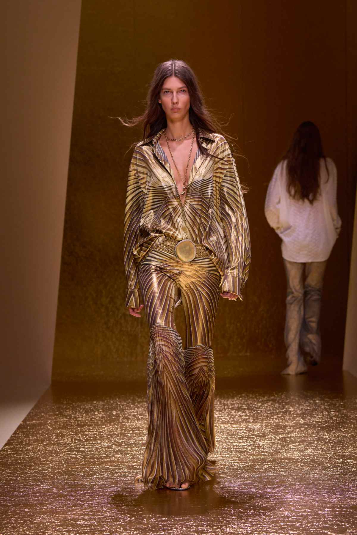 Roberto Cavalli Presents Its New Spring Summer 2026 Collection: Gold Obsession