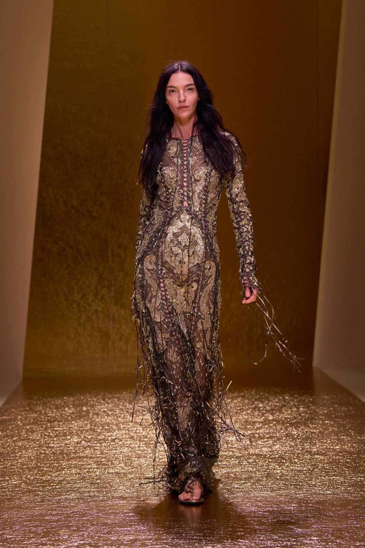 Roberto Cavalli Presents Its New Spring Summer 2026 Collection: Gold Obsession