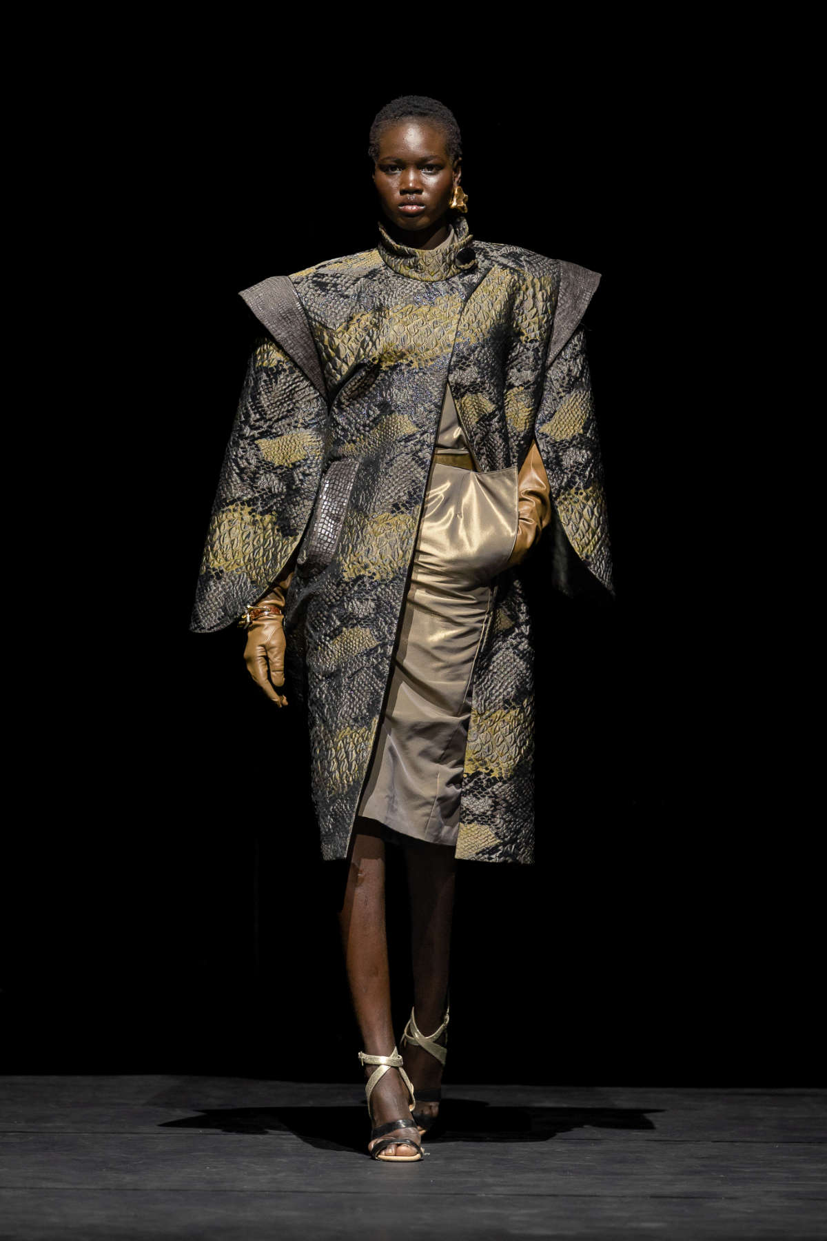 Ronald Van Der Kemp Presents His New Haute Couture Fall Winter 2025 Collection: Wardrobe 22