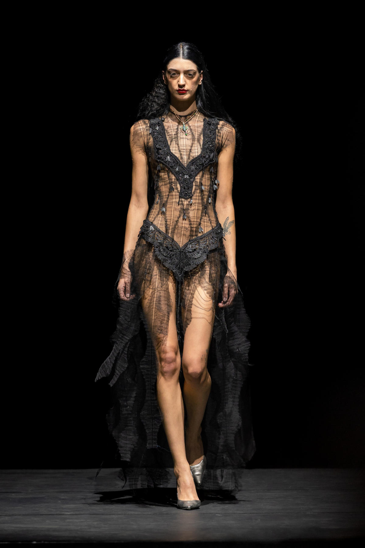 Ronald Van Der Kemp Presents His New Haute Couture Fall Winter 2025 Collection: Wardrobe 22