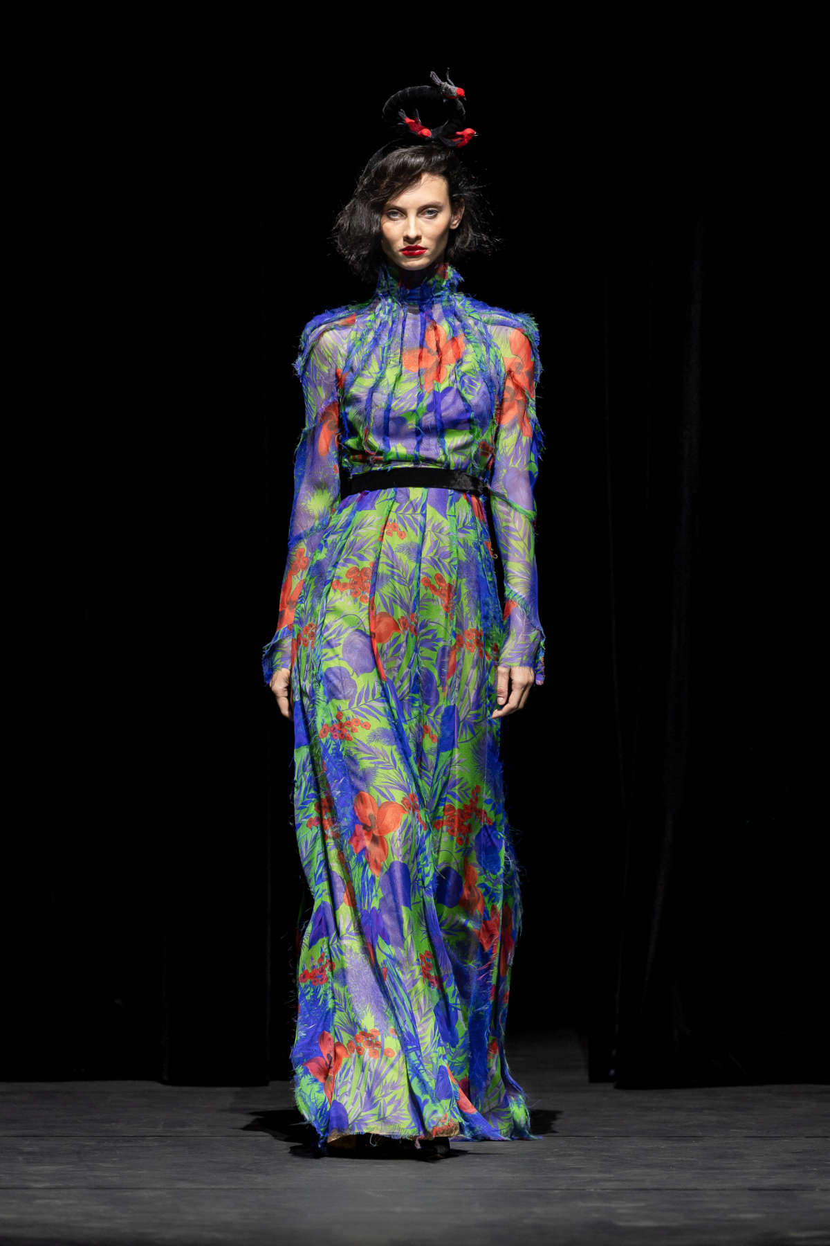 Ronald Van Der Kemp Presents His New Haute Couture Fall Winter 2025 Collection: Wardrobe 22