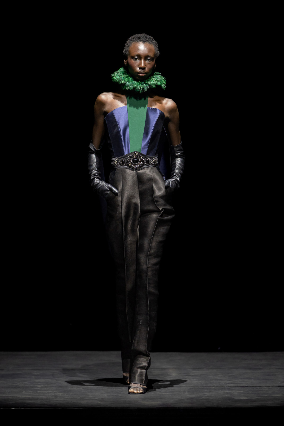 Ronald Van Der Kemp Presents His New Haute Couture Fall Winter 2025 Collection: Wardrobe 22