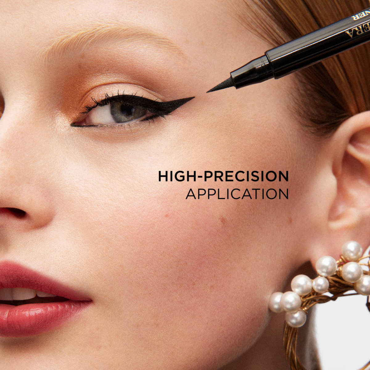 Carolina Herrera Beauty Introduces Its New Fabulous Eyeliner