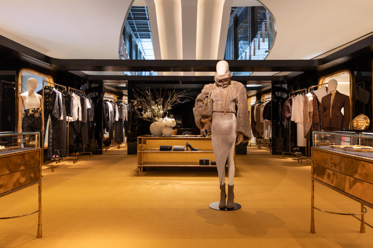 Schiaparelli Unveils Golden Pop-Up At Dubai Mall