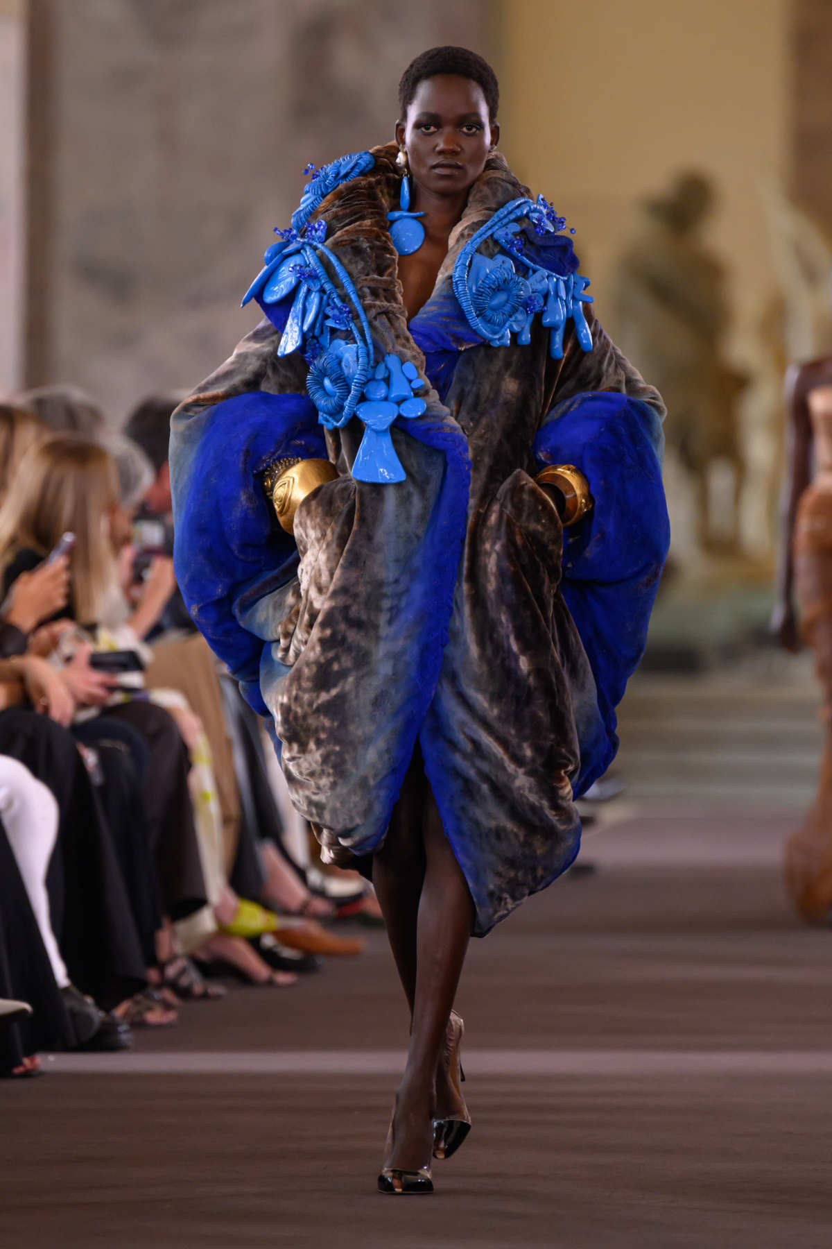 Schiaparelli: Schiaparelli Presents Its New Haute Couture Fall / Winter  2023-2024 Collection - Luxferity