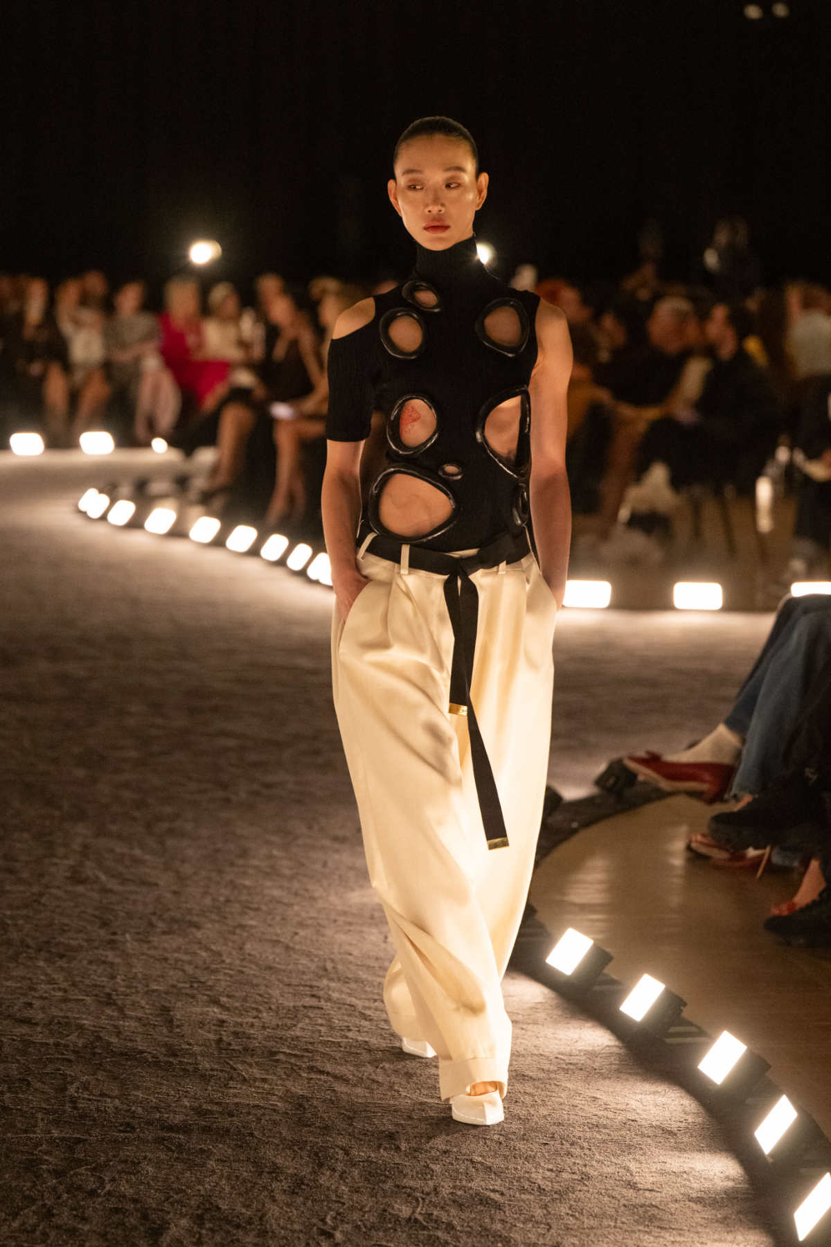 Schiaparelli Presents Spring/Summer 2026 Ready-to-Wear “Dancer In The Dark”