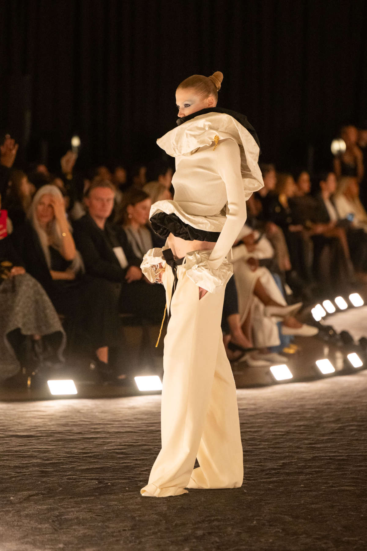 Schiaparelli Presents Spring/Summer 2026 Ready-to-Wear “Dancer In The Dark”