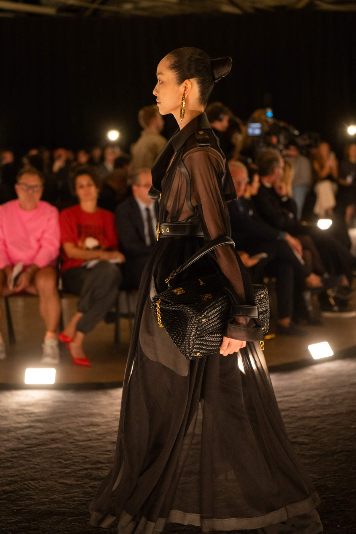Schiaparelli Presents Spring/Summer 2026 Ready-to-Wear “Dancer In The Dark”