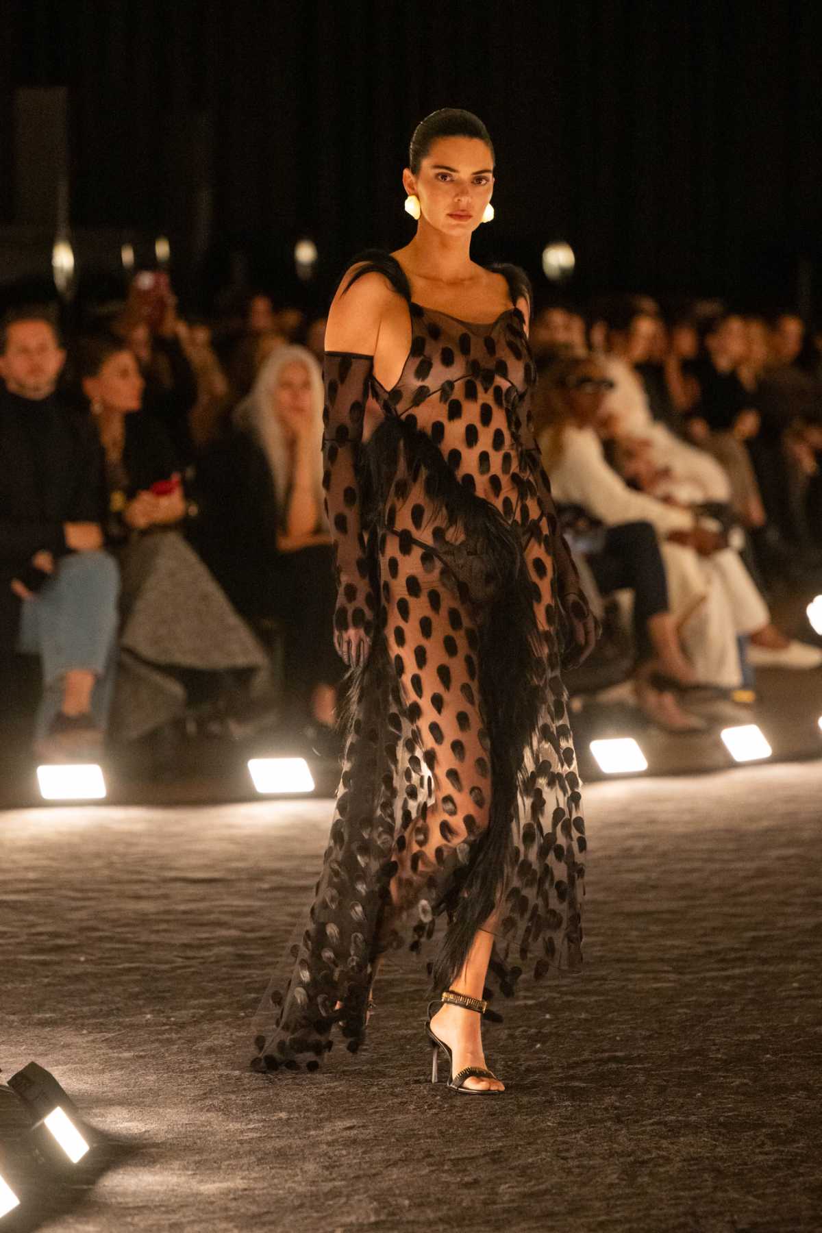 Schiaparelli Presents Spring/Summer 2026 Ready-to-Wear “Dancer In The Dark”