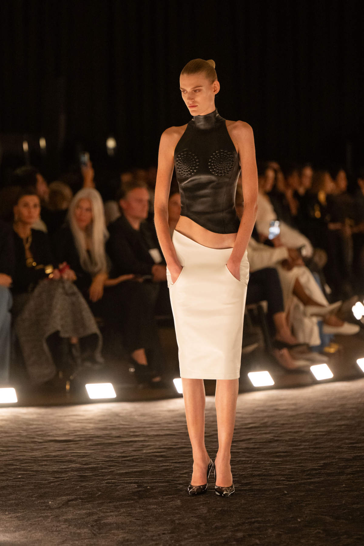 Schiaparelli Presents Spring/Summer 2026 Ready-to-Wear “Dancer In The Dark”