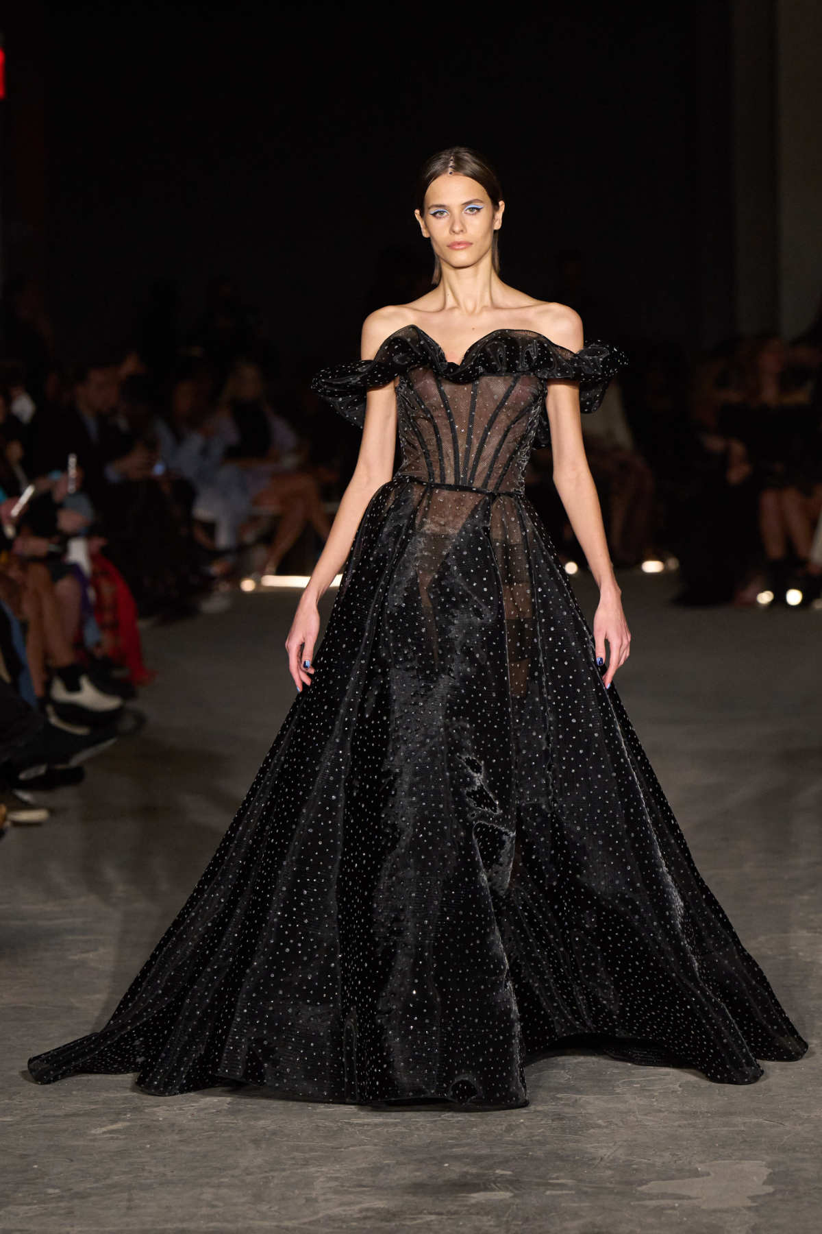 Christian Siriano Presents Its Fall/Winter 2022 Collection