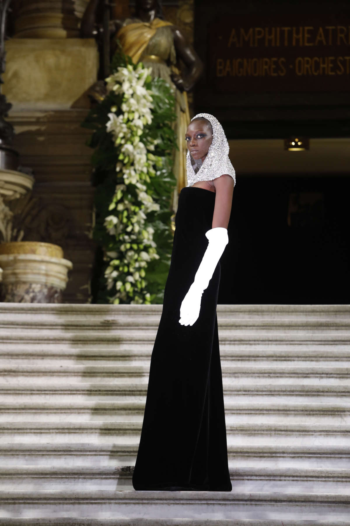 Stéphane Rolland Presents His New Couture Autumn/Winter 2023 Collection
