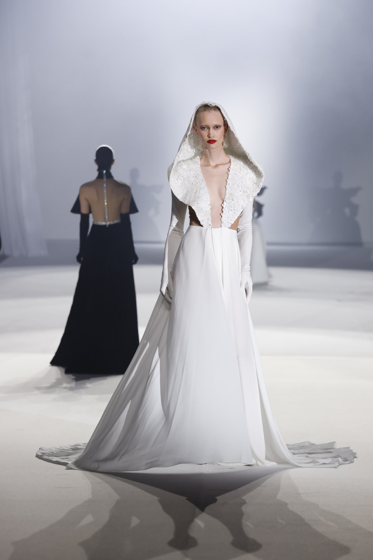 Stéphane Rolland Presents His New Haute Couture Fall-Winter 2024/25 Collection