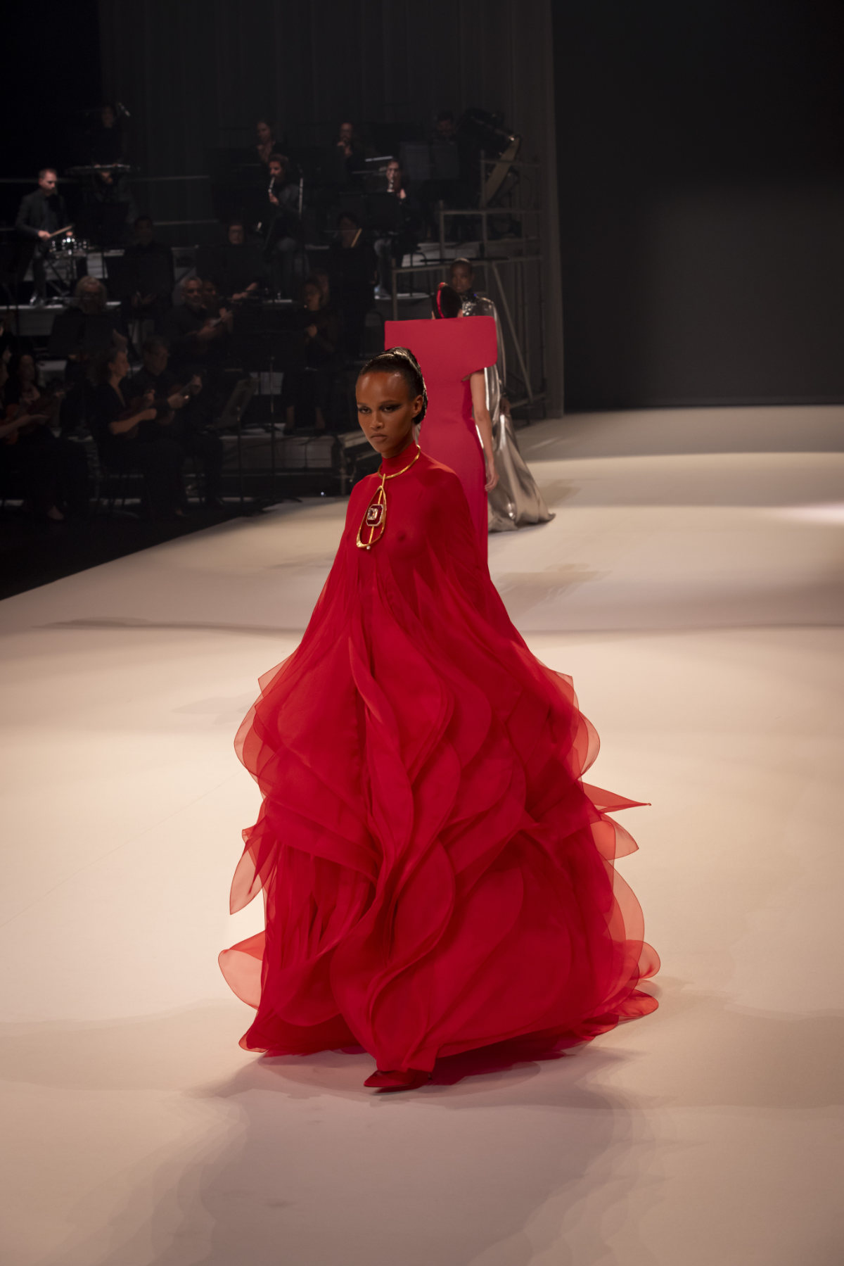 Stéphane Rolland Presents His New Fall Winter 2025-26 Haute Couture Collection