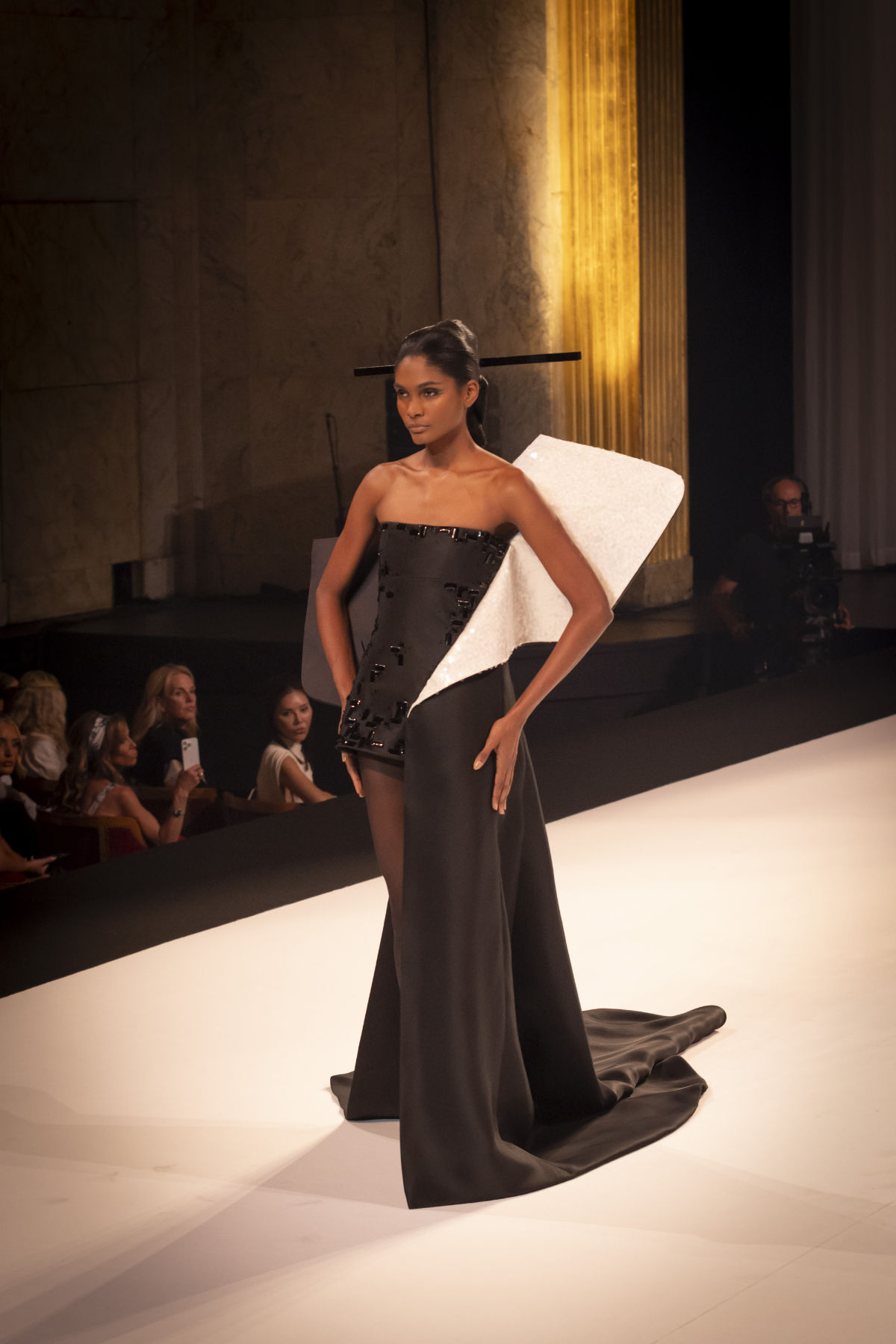 Stéphane Rolland Presents His New Fall Winter 2025-26 Haute Couture Collection