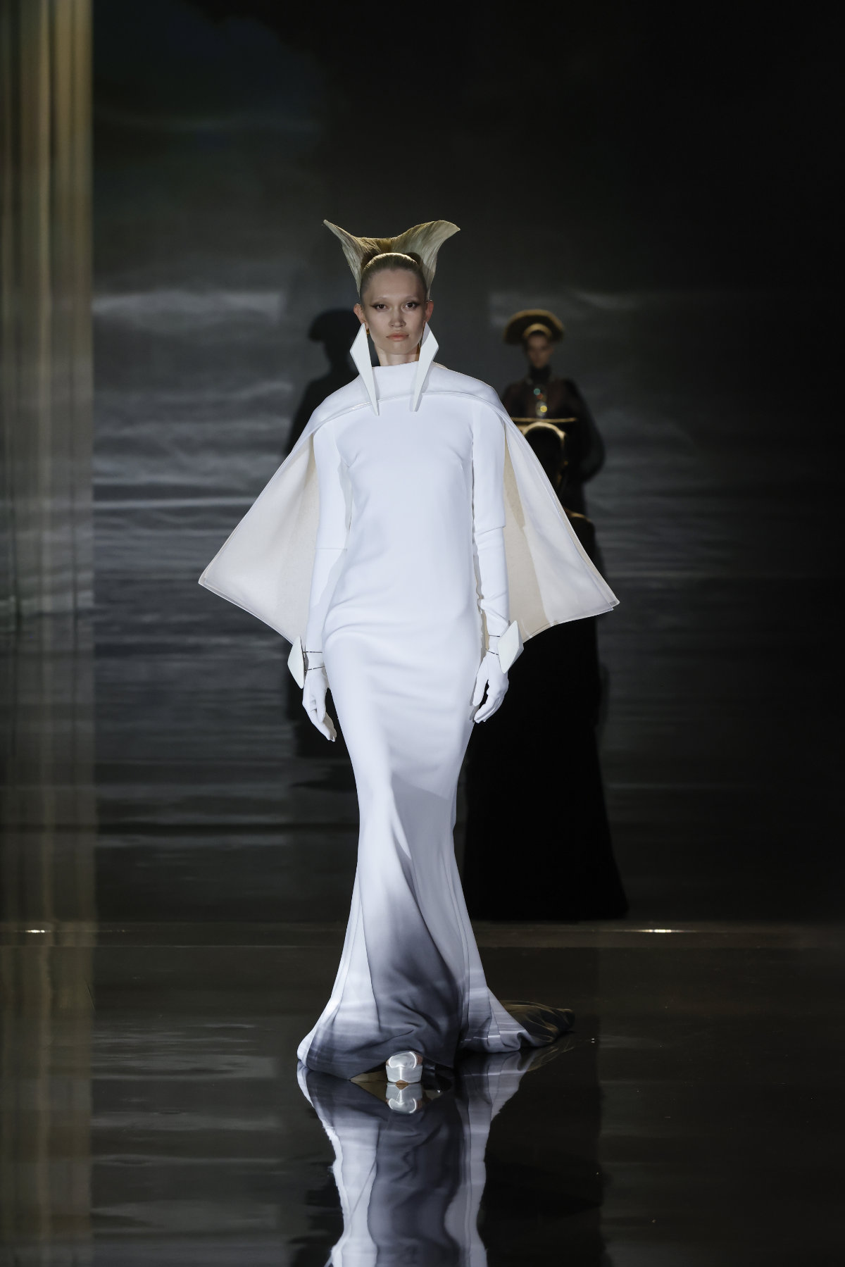 Stéphane Rolland Presents His New Spring-Summer 2025 Haute Couture Collection: Origins