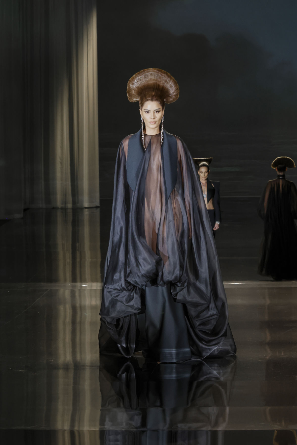 Stéphane Rolland Presents His New Spring-Summer 2025 Haute Couture Collection: Origins