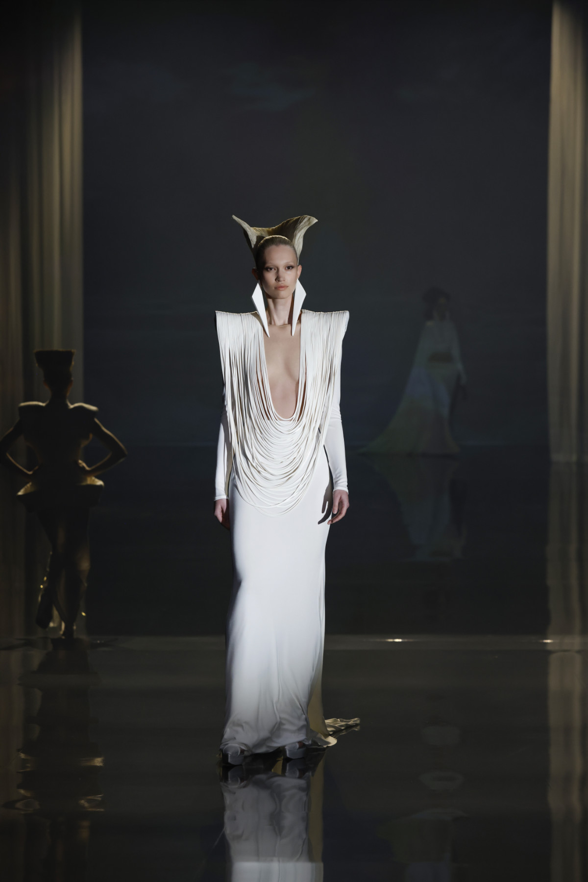 Stéphane Rolland Presents His New Spring-Summer 2025 Haute Couture Collection: Origins