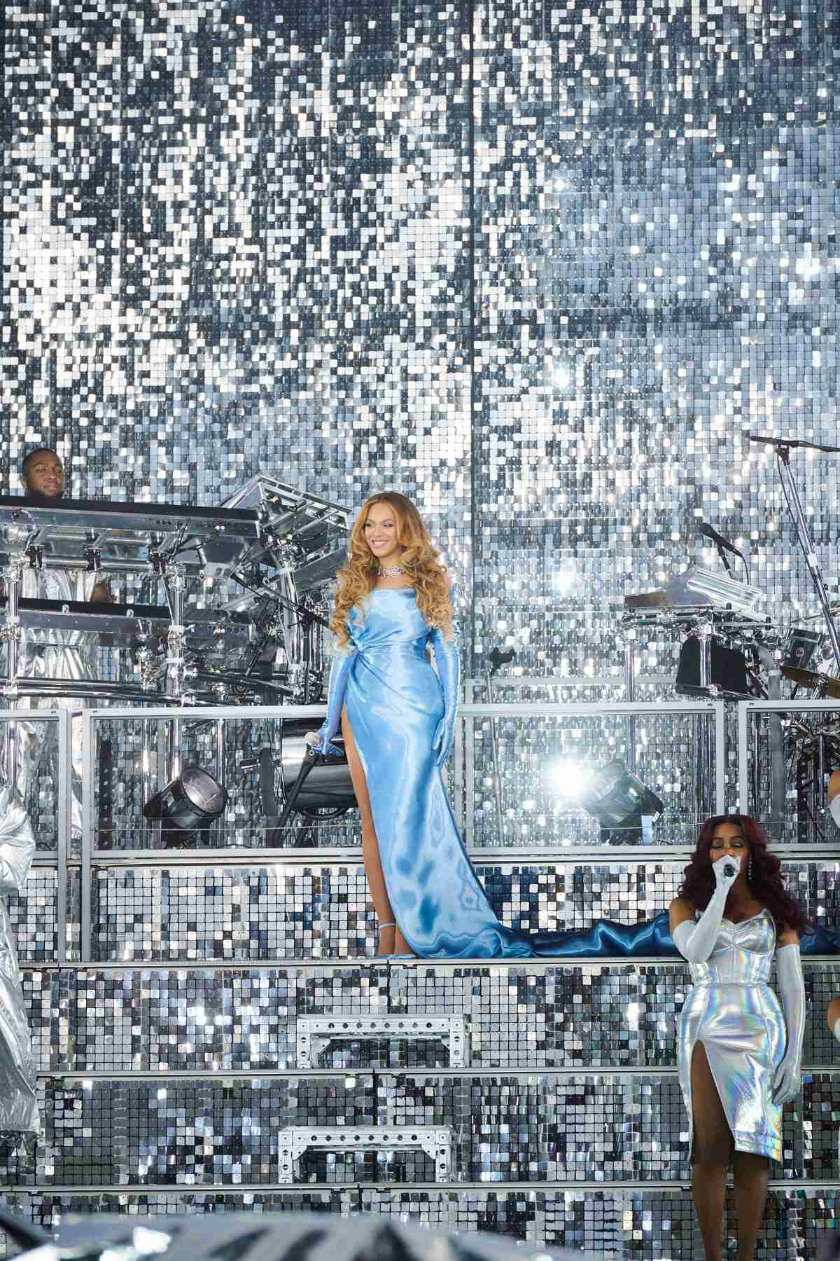 Beyoncé In Custom Tiffany & Co.