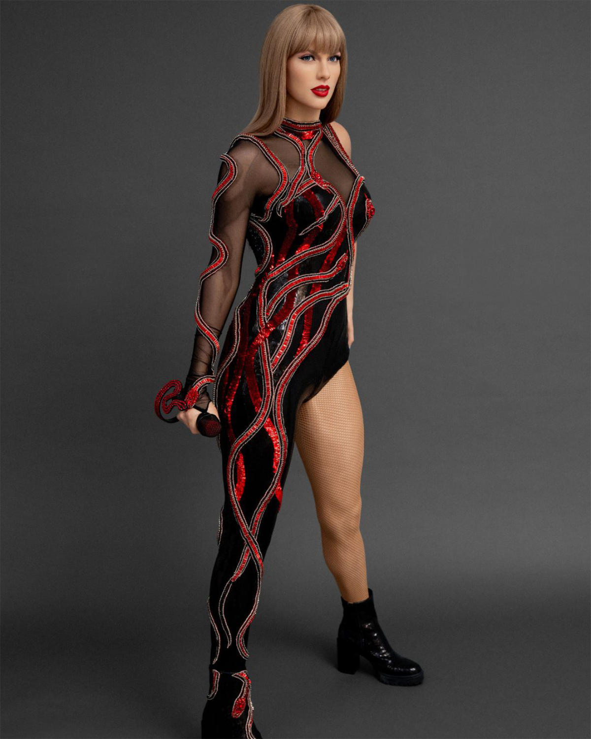 Taylor Swift Wax Figure Unveiled By Madame Tussauds Wearing Roberto Cavalli Looks