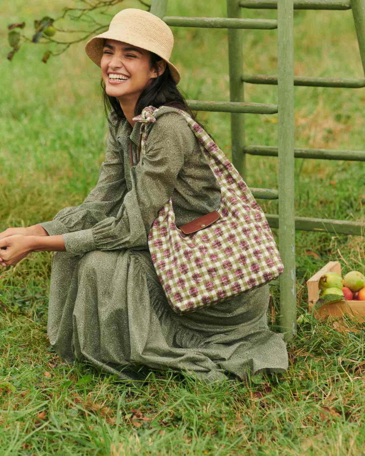 Longchamp Presents Its New Summer 2025 Ready-To-Wear Collection “Live Green!”