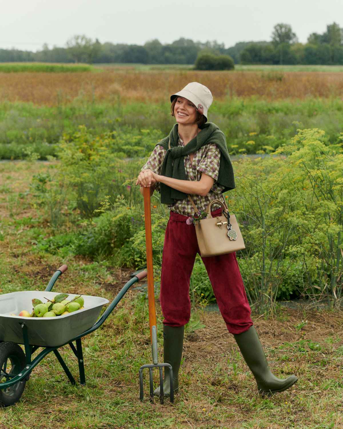 Longchamp Presents Its New Summer 2025 Ready-To-Wear Collection “Live Green!”