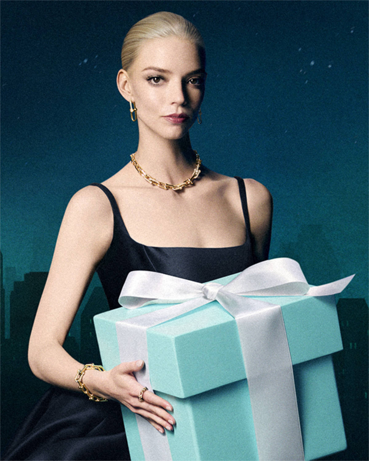 Tiffany & Co. 2025 Holiday Campaign Celebrates Love As Luxury
