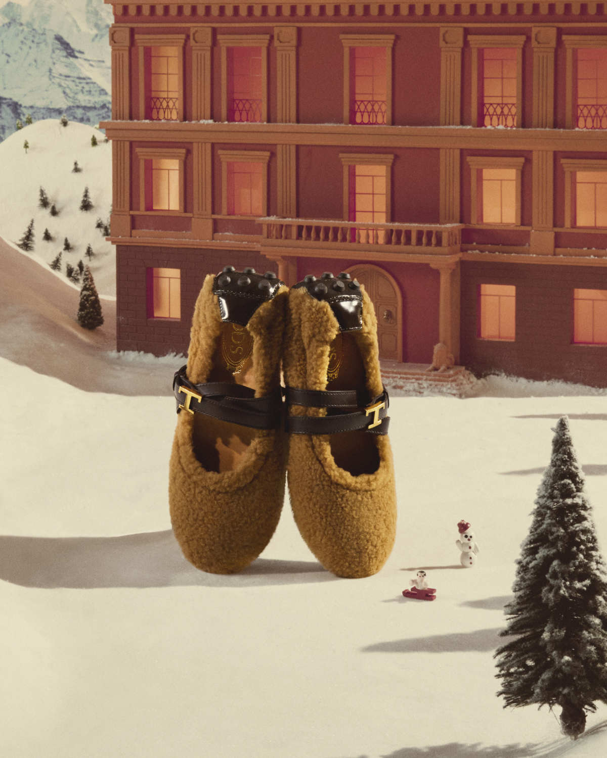 Tod's Presents Its New Holiday Collection 2023
