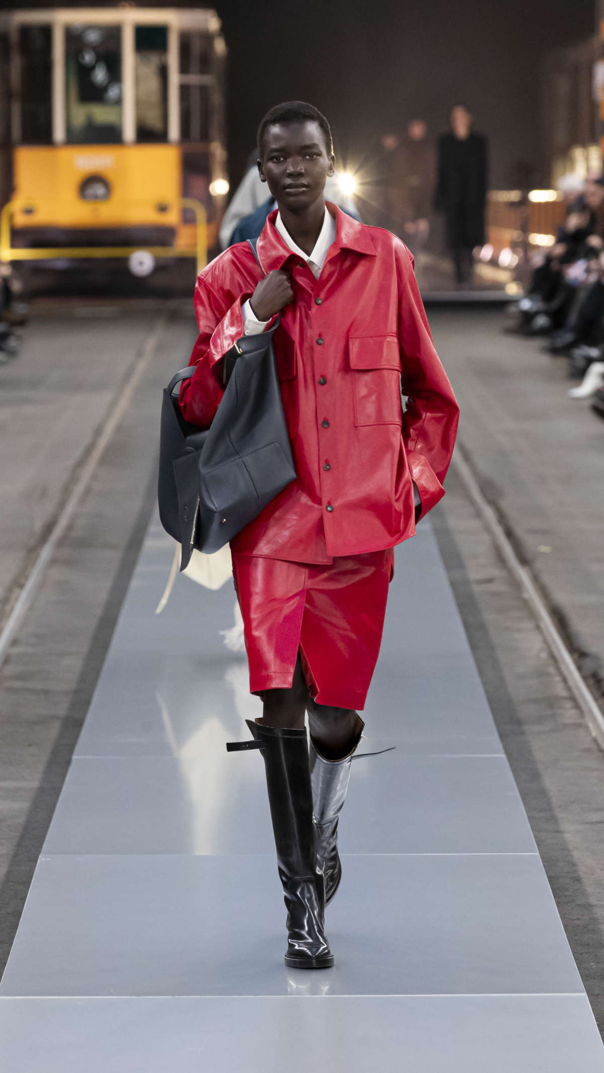 Tod's Presents Its New Women’s Fall-Winter 2024/25 Collection: Tod's In Motion