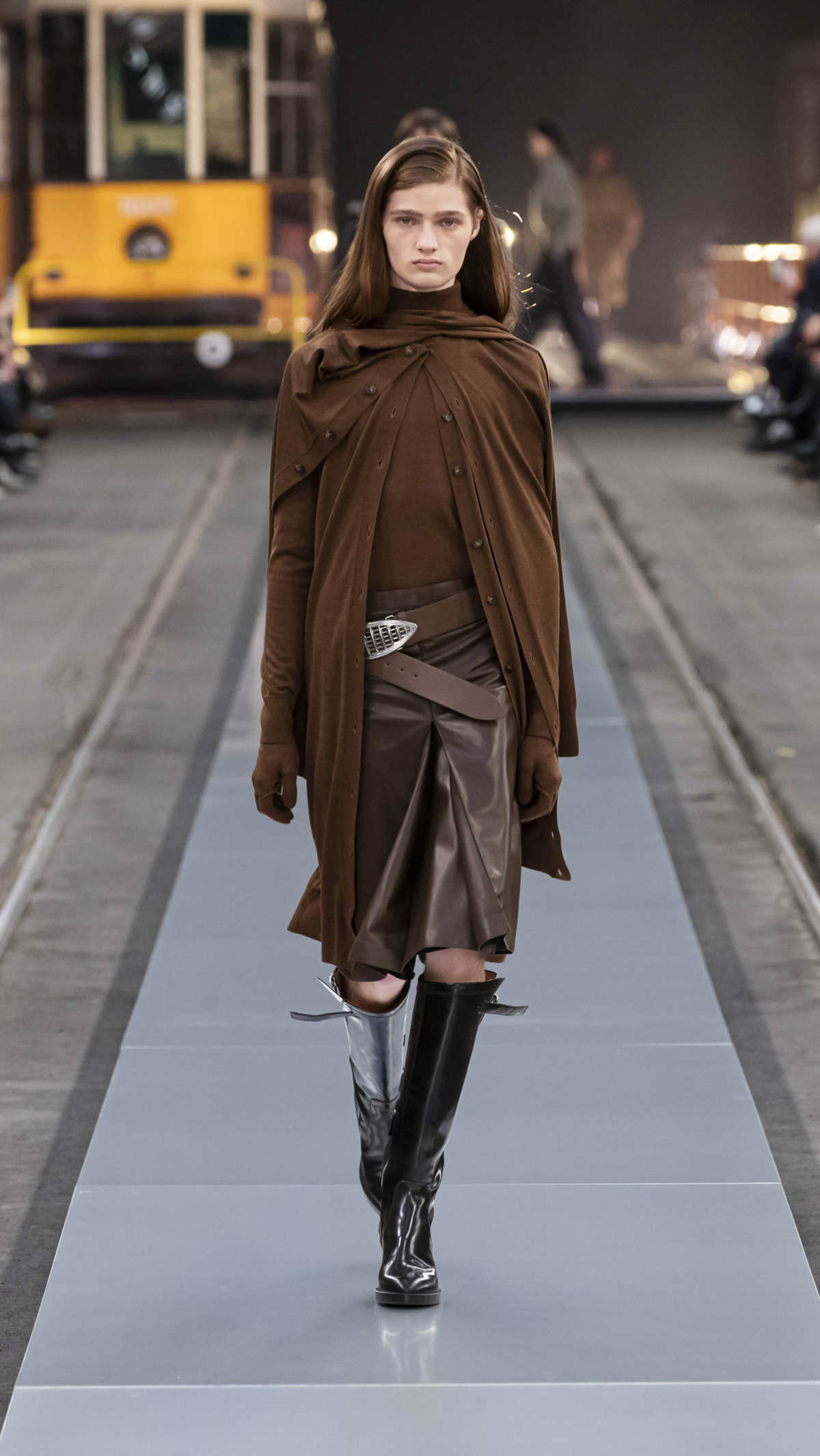 Tod's Presents Its New Women’s Fall-Winter 2024/25 Collection: Tod's In Motion