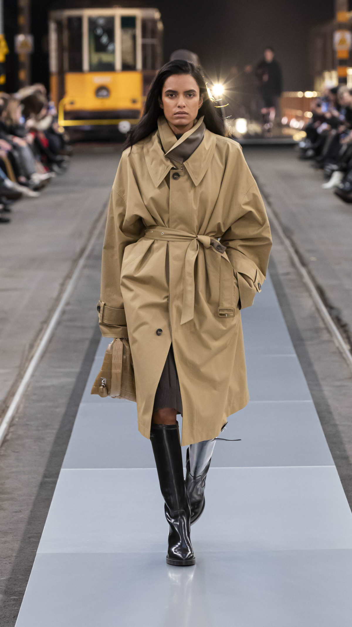 Tod's Presents Its New Women’s Fall-Winter 2024/25 Collection: Tod's In Motion