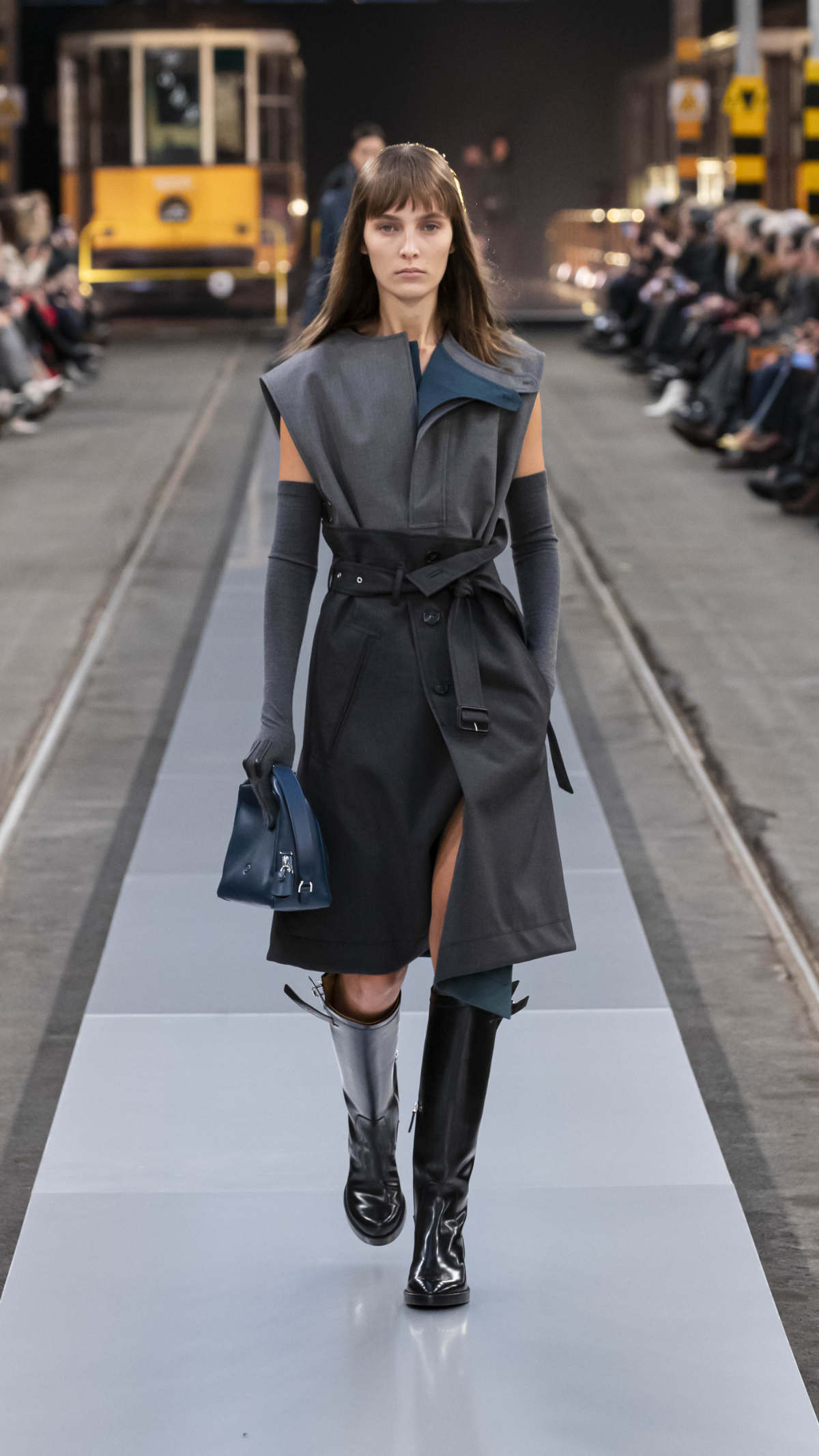 Tod's Presents Its New Women’s Fall-Winter 2024/25 Collection: Tod's In Motion