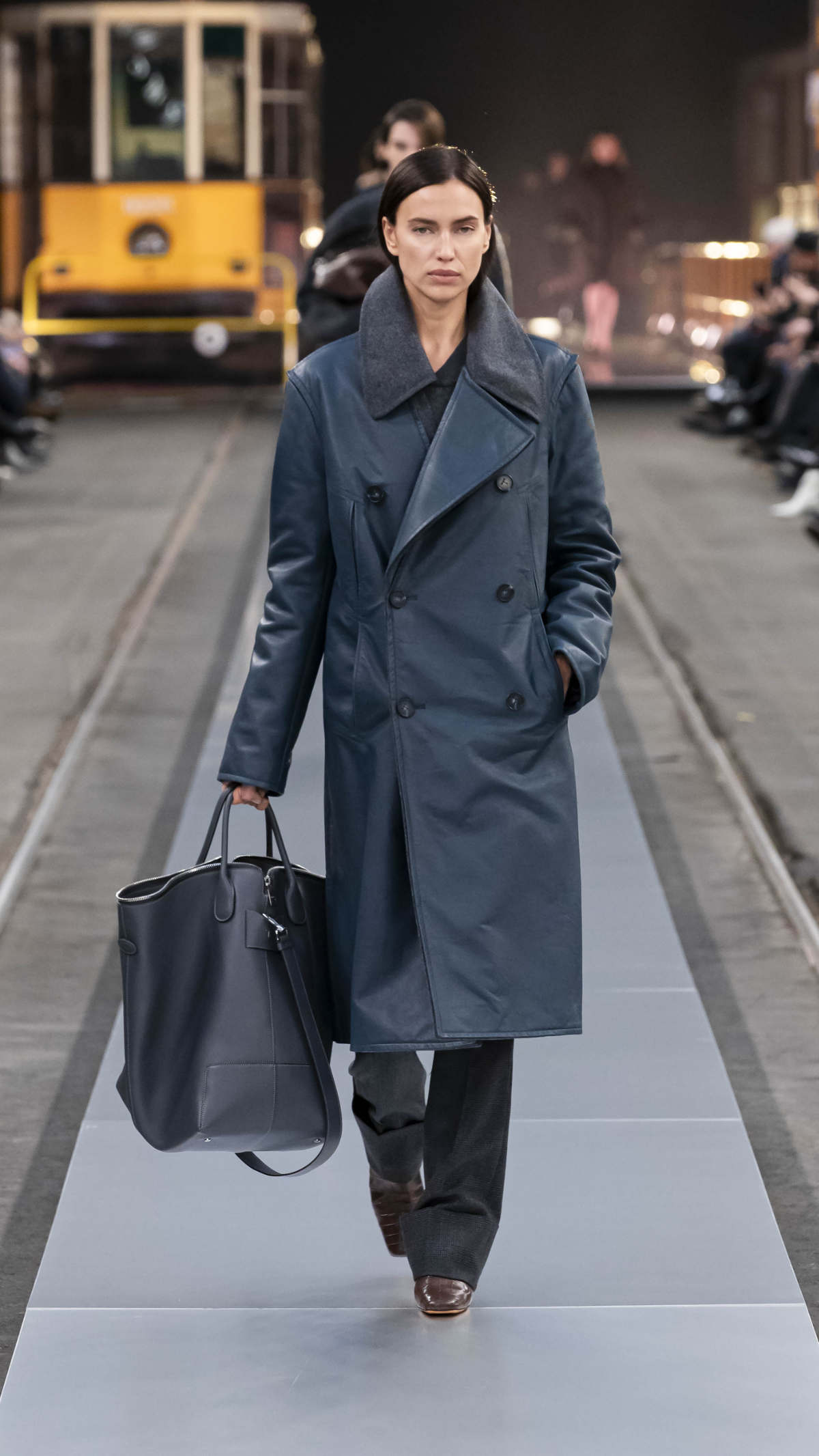 Tod's Presents Its New Women’s Fall-Winter 2024/25 Collection: Tod's In Motion