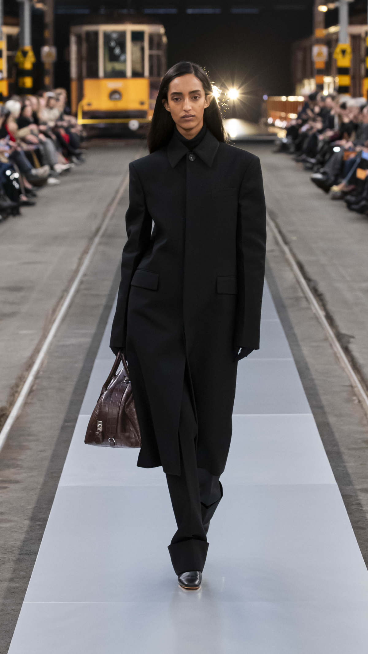 Tod's Presents Its New Women’s Fall-Winter 2024/25 Collection: Tod's In Motion