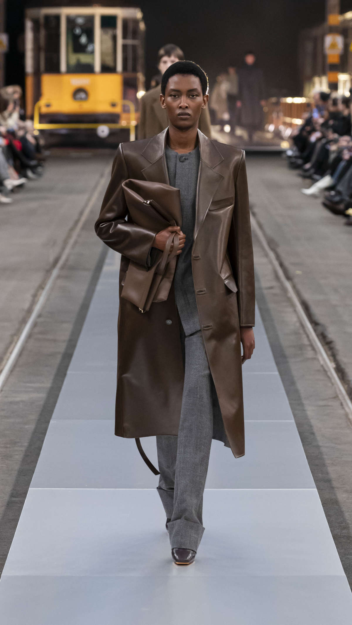 Tod's Presents Its New Women’s Fall-Winter 2024/25 Collection: Tod's In Motion