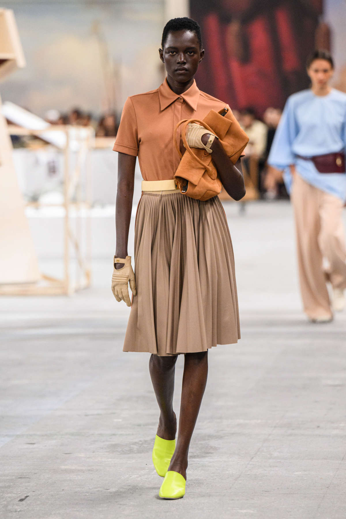 Tod's Presents Its New Women's Spring-Summer 2024 Collection: Fabrica