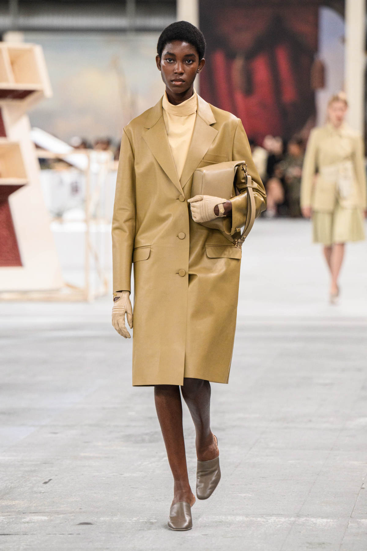 Tod's Presents Its New Women's Spring-Summer 2024 Collection: Fabrica