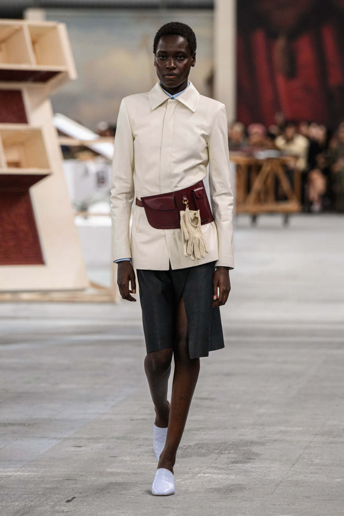Tod's Presents Its New Women's Spring-Summer 2024 Collection: Fabrica