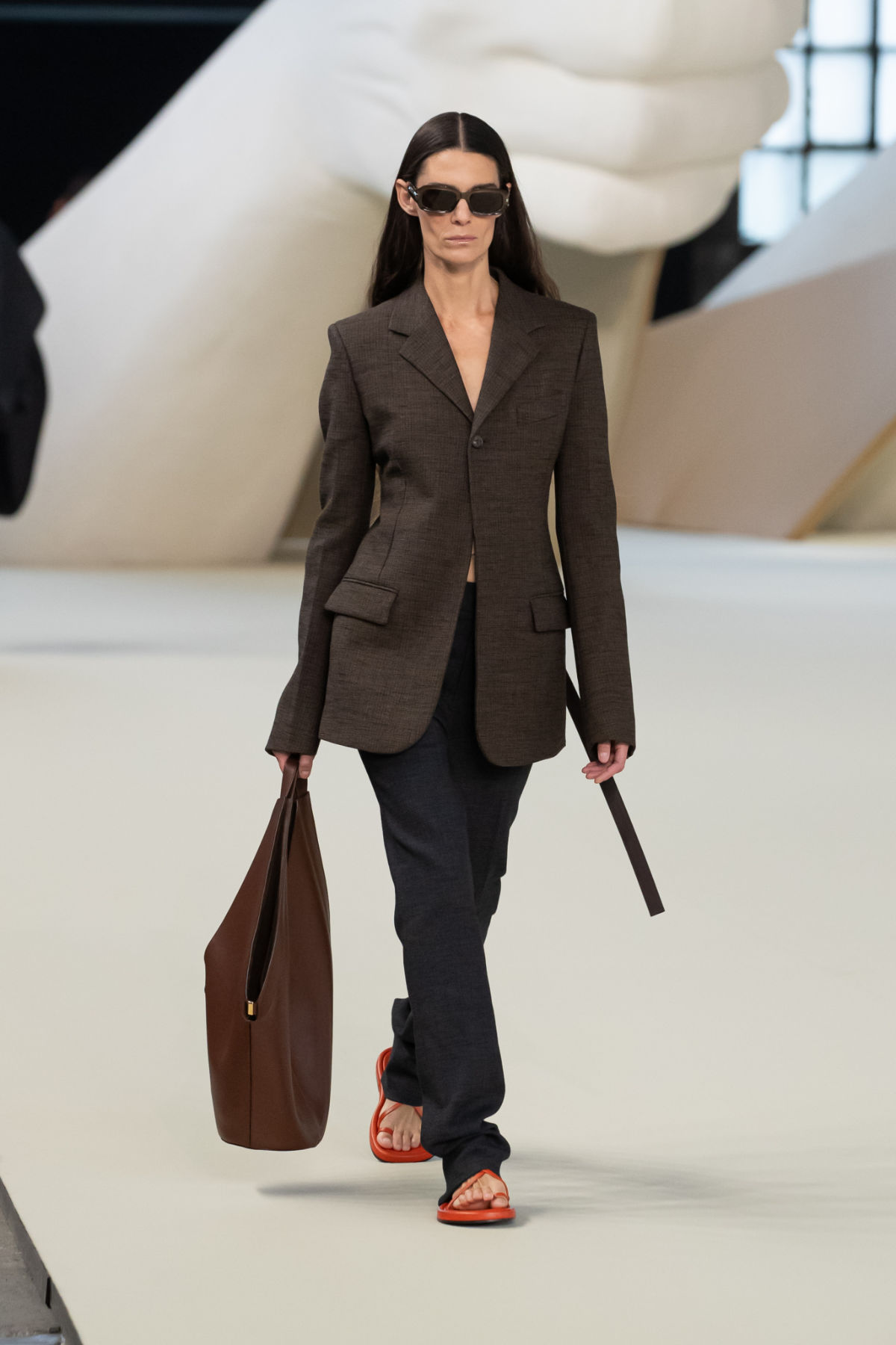 Tod's Presents Its New Women’s Spring-Summer 2025 Collection: Artisanal Intelligence