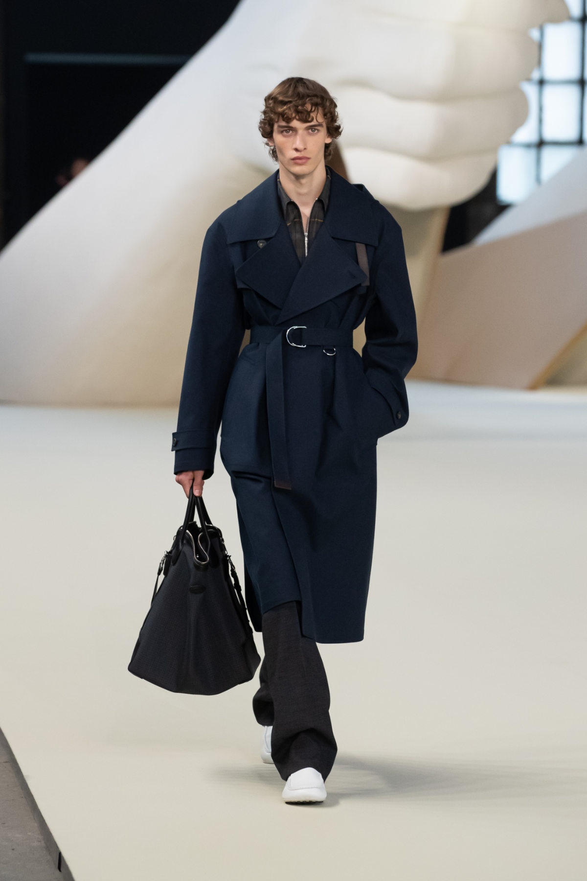 Tod's Presents Its New Women’s Spring-Summer 2025 Collection: Artisanal Intelligence