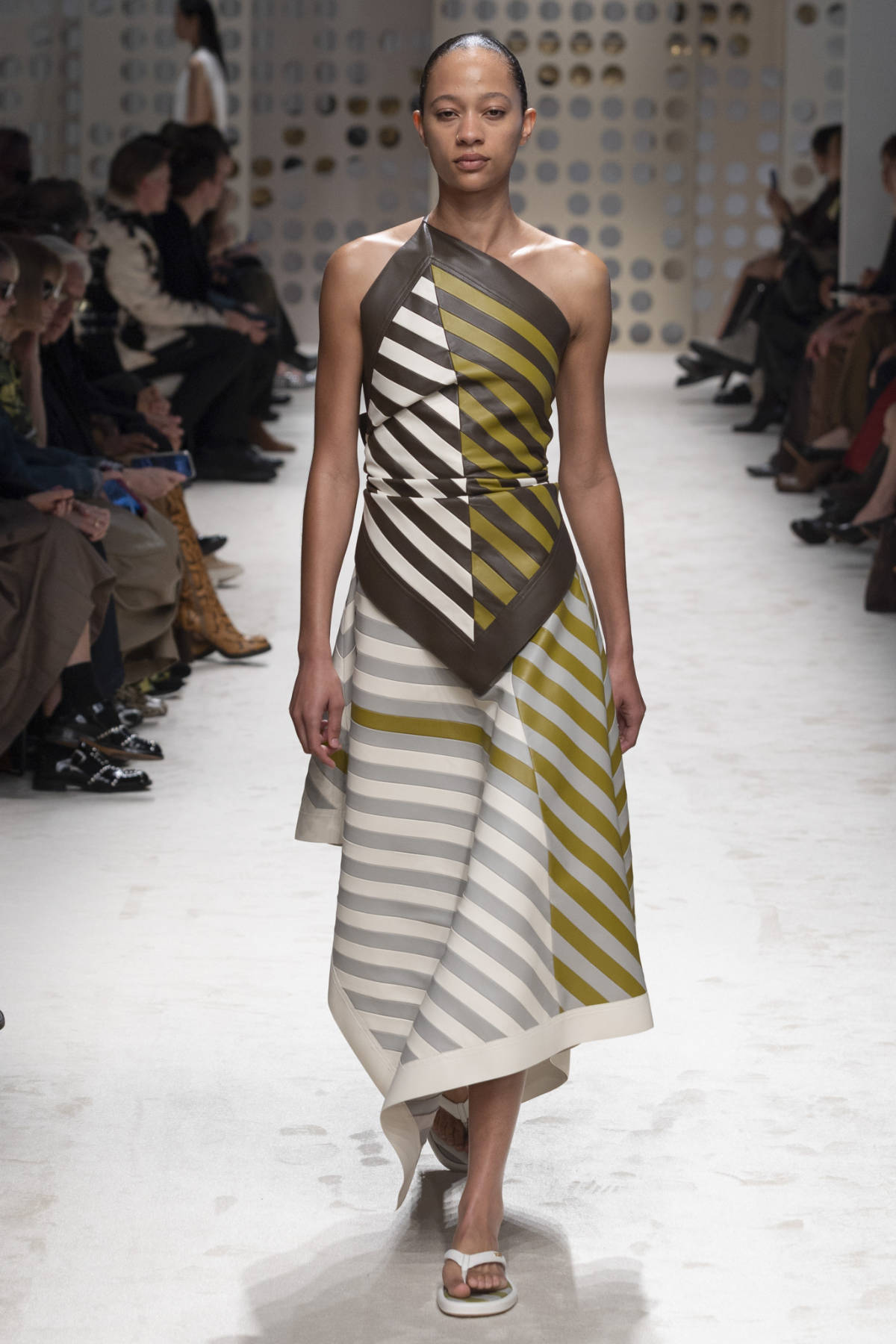 Tod’s Women’s Spring–Summer 2026: Leave Your Mark In Leather