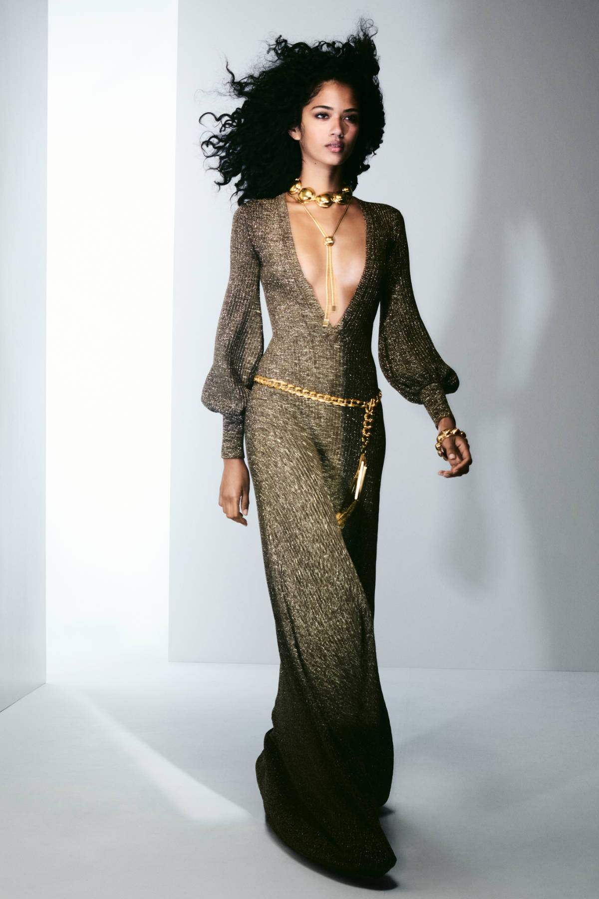 Tom Ford Presents Its New Summer 2025 Women's Collection