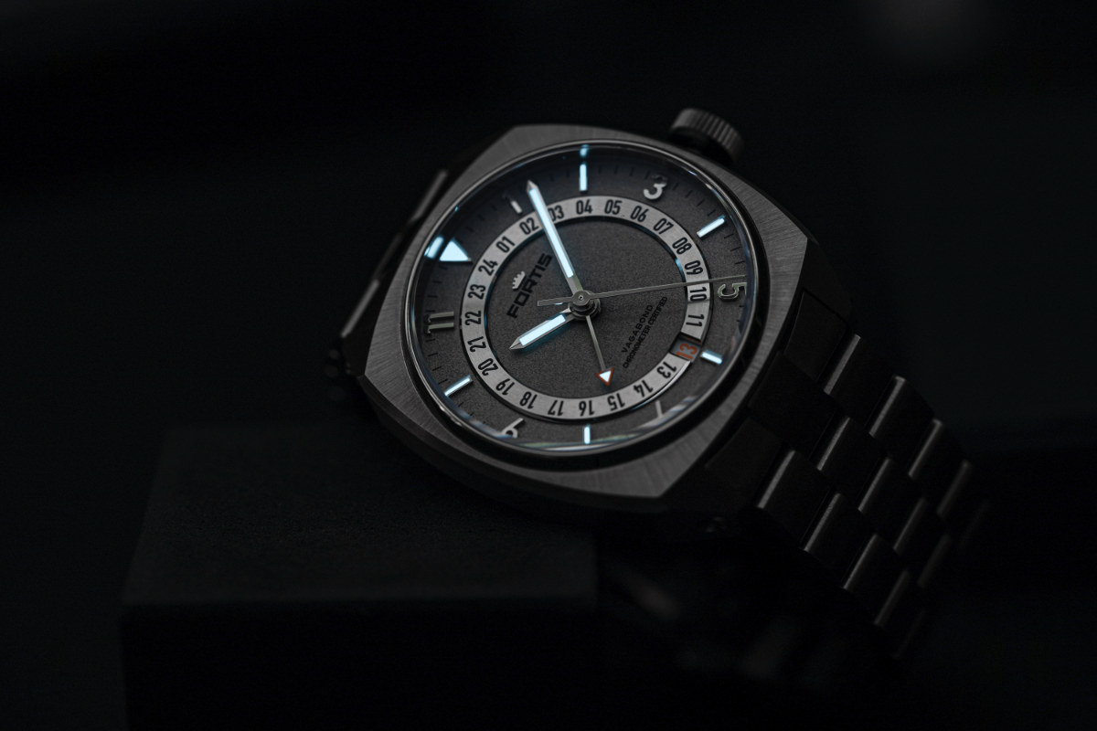 Fortis Introduces Its New V-40 Vagabond Watch