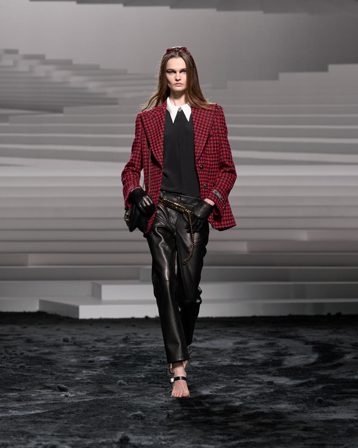 Versace: Versace Presents Its New Fall-Winter 2024 Collection - Luxferity