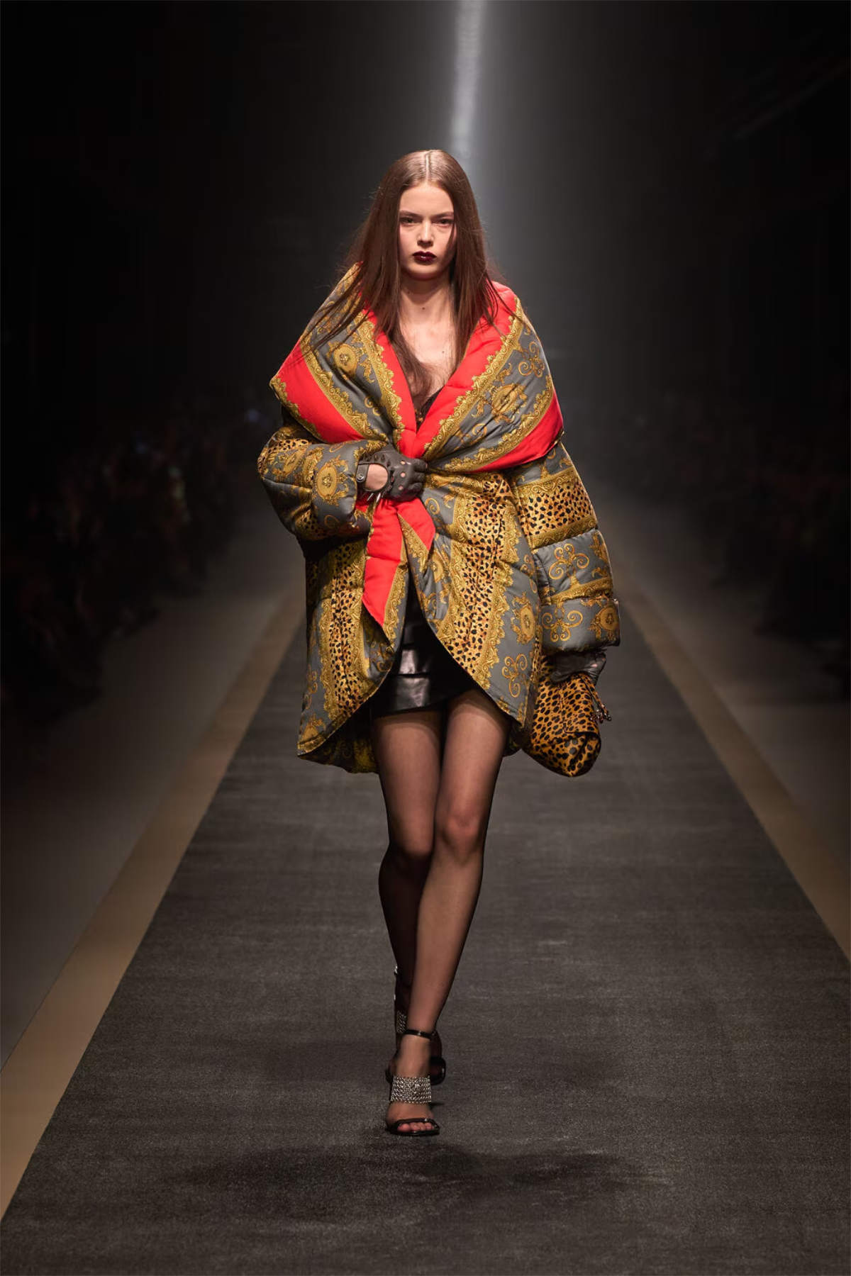 Versace Fall–Winter 2025: Where Power Meets Couture
