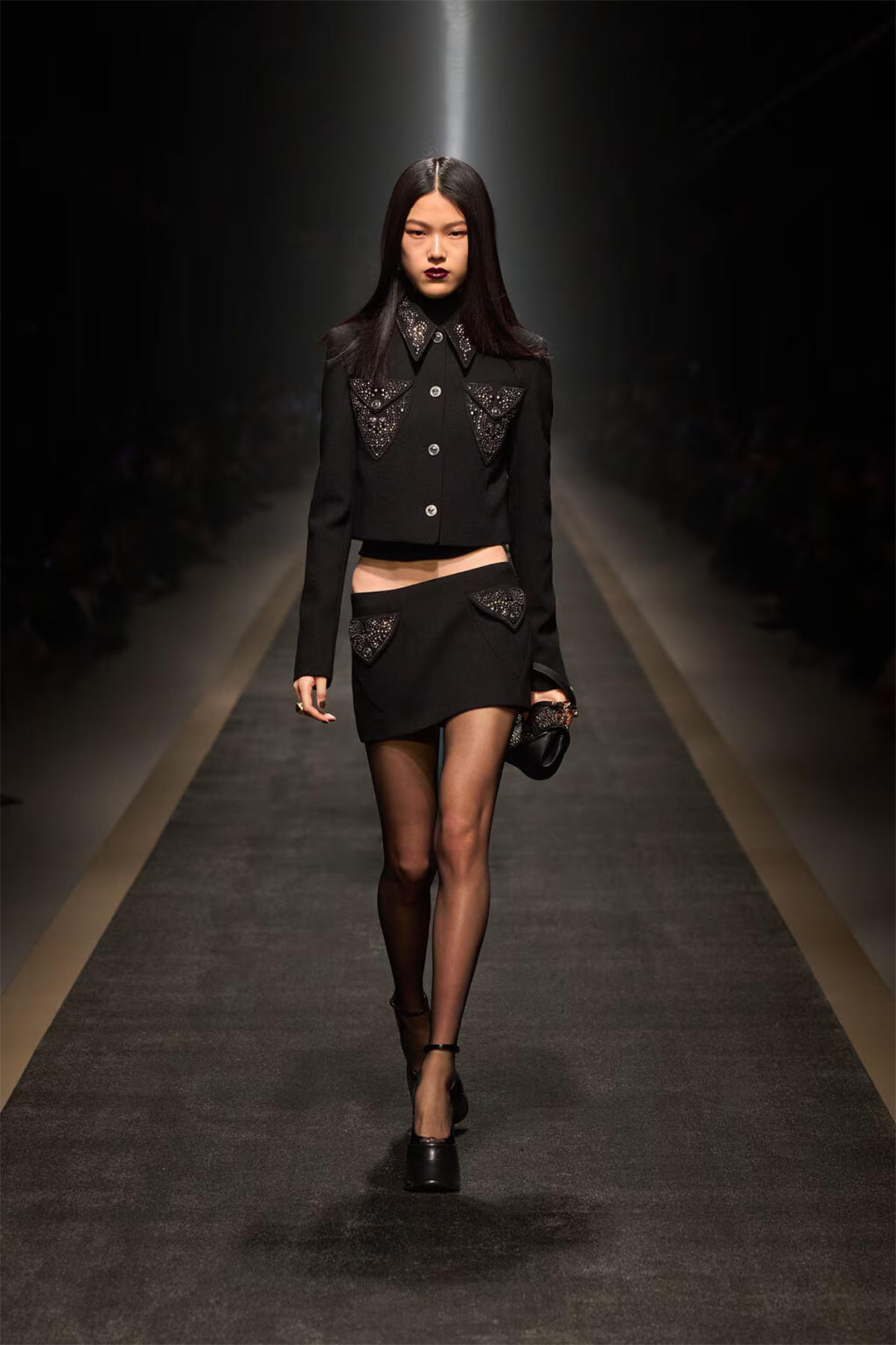 Versace Fall–Winter 2025: Where Power Meets Couture