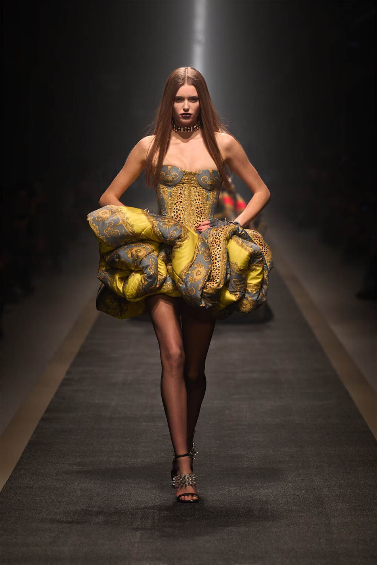 Versace Fall–Winter 2025: Where Power Meets Couture
