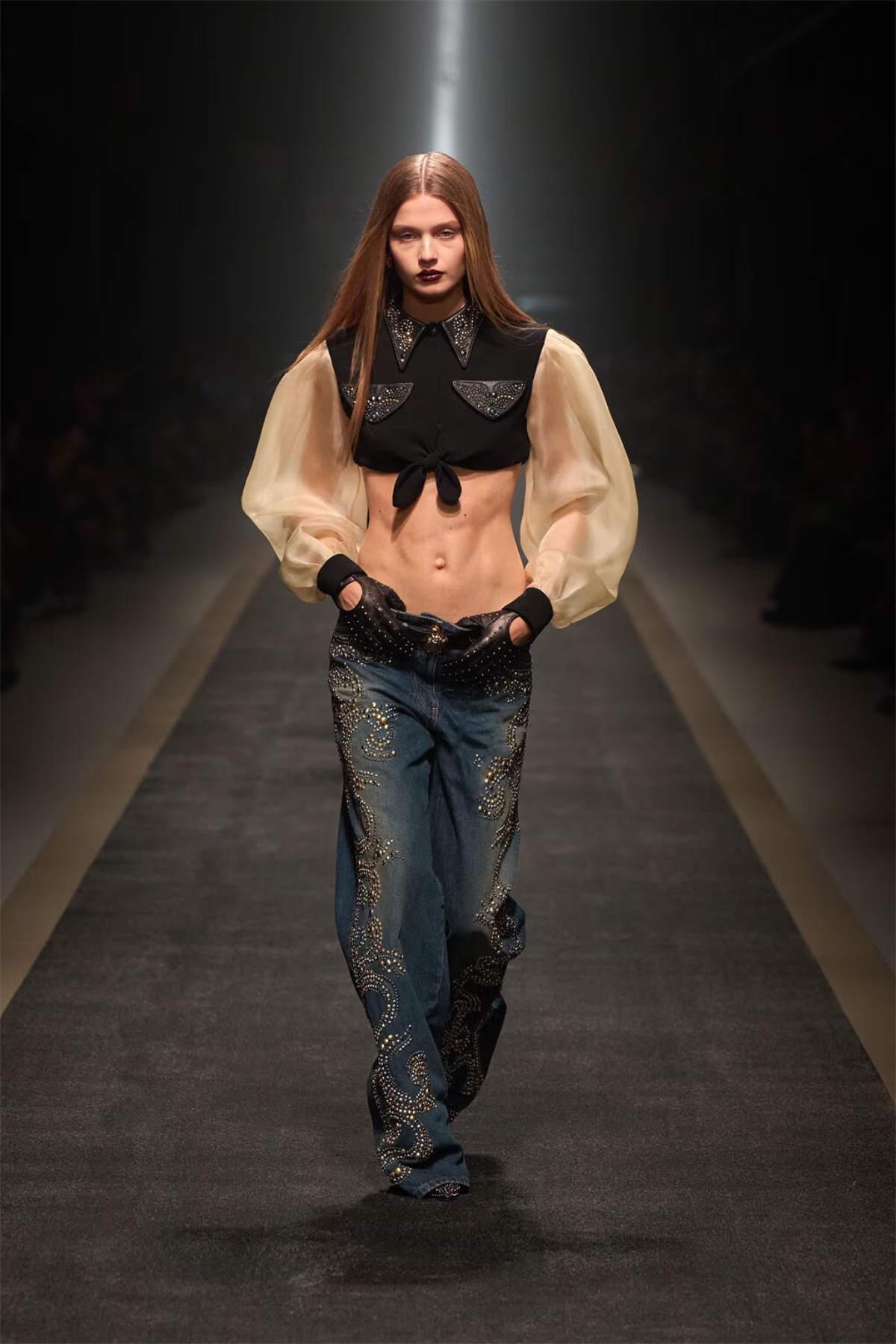 Versace Fall–Winter 2025: Where Power Meets Couture