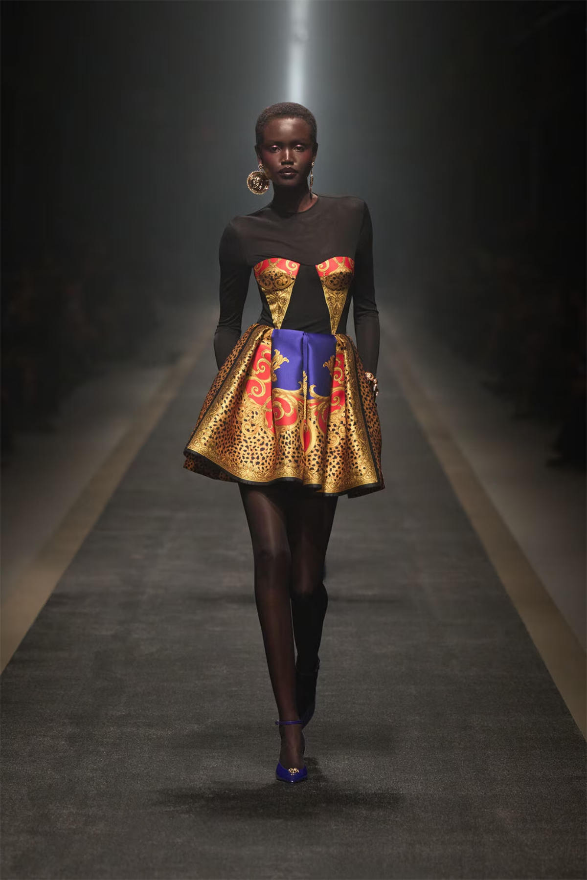 Versace Fall–Winter 2025: Where Power Meets Couture